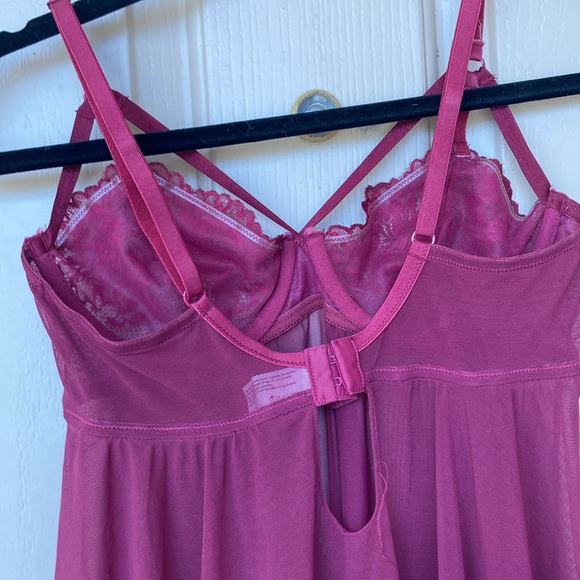 Maidenform 32C Burgundy, sexy lingerie with lace top and cheer bottom - Picture 6 of 12